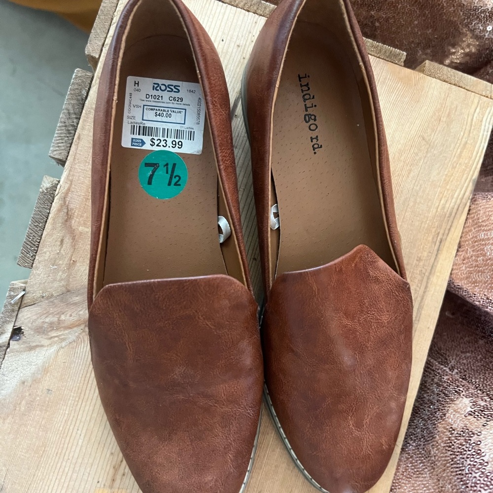 Brown flats shoes